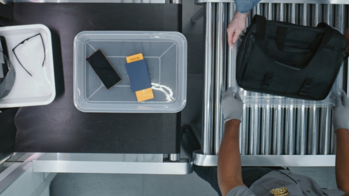 Uçuş öncesi herkes yapıyor ama bagaj kontrolünde sorun çıkarıyor