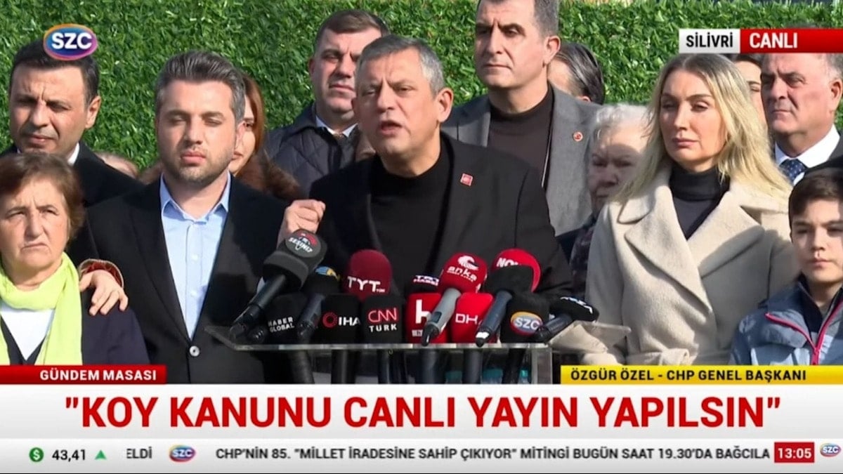 Özgür Özel Silivri’de mikrofon standına vurarak isyan etti