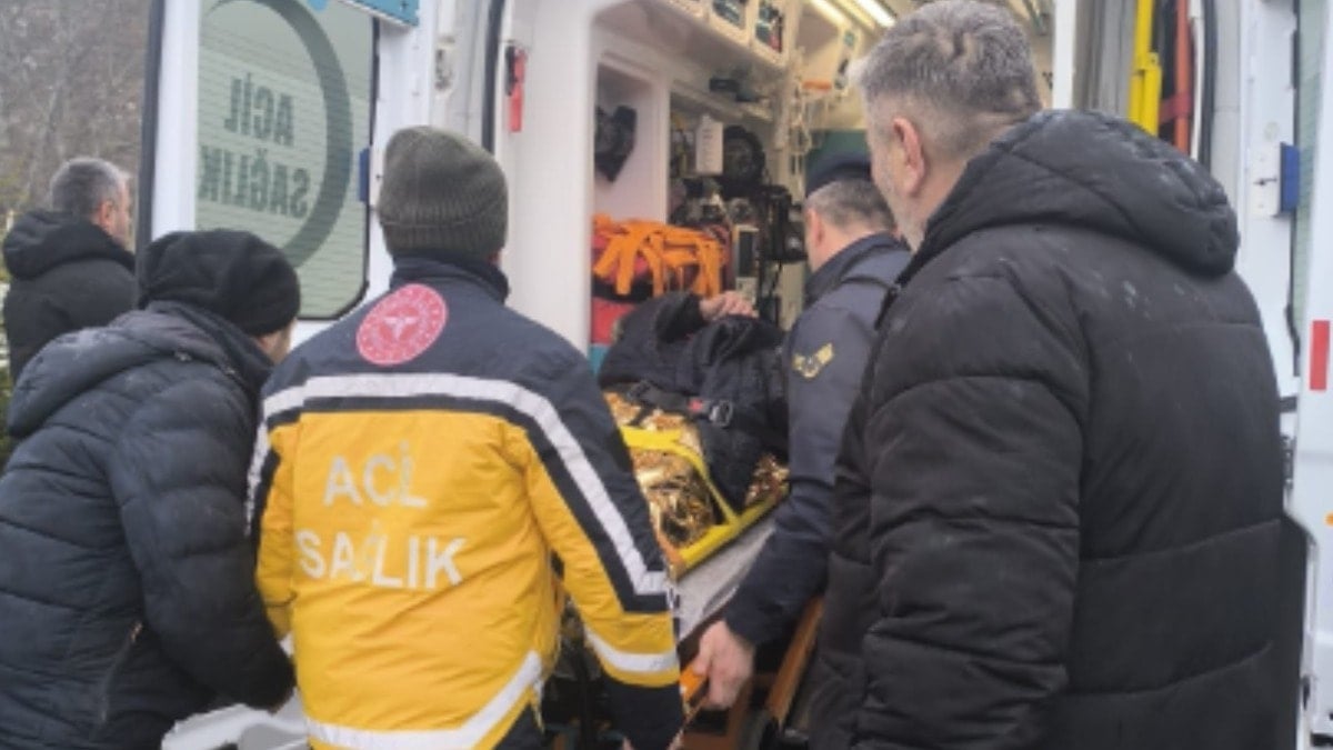 Yaşlı kadını yerde yatarken buldular! İnşaat işçileri mucizeyi gerçekleştirdi