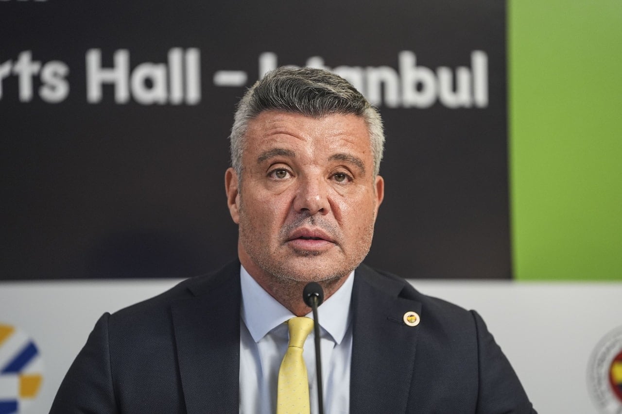 Ali Koç'un hayalini Sadettin Saran gerçekleştirdi! Fenerbahçe Bankalar Birliği'nden çıktı