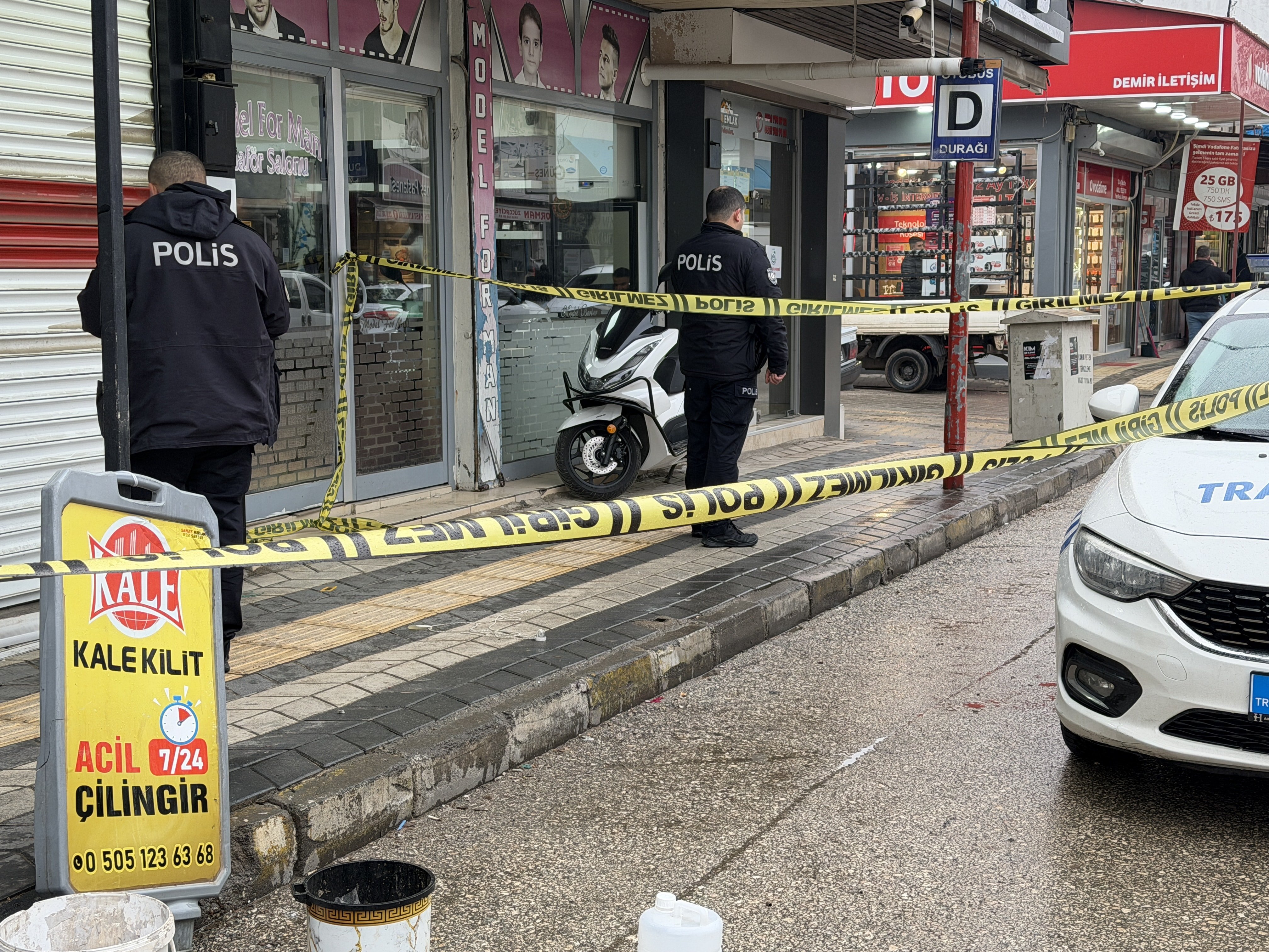 Sözlü tartışma silahlı kavgaya döndü, 4 kişi yaralandı