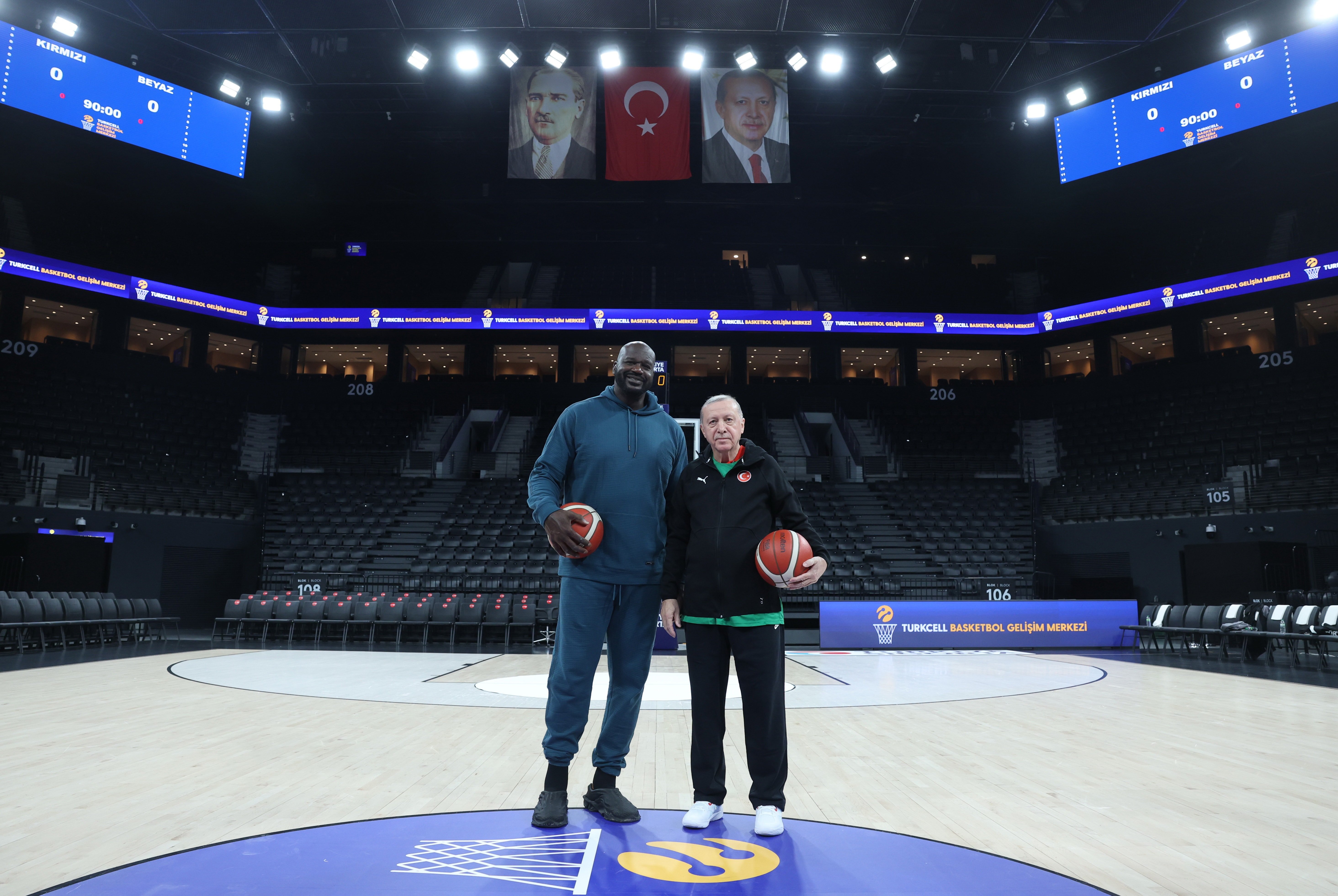 Cumhurbaşkanı Erdoğan, NBA efsanesi Shaquille O’Neal ile bir araya geldi