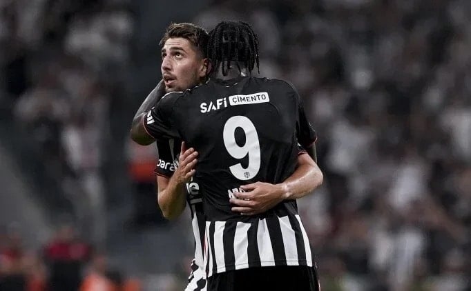 Beşiktaş ayrılığı resmen açıkladı