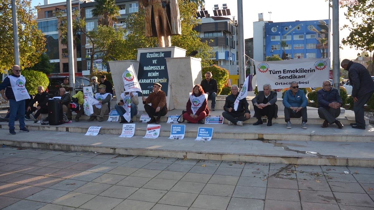 Emekliler zamma karşı meydanda: “Geçinemiyoruz”