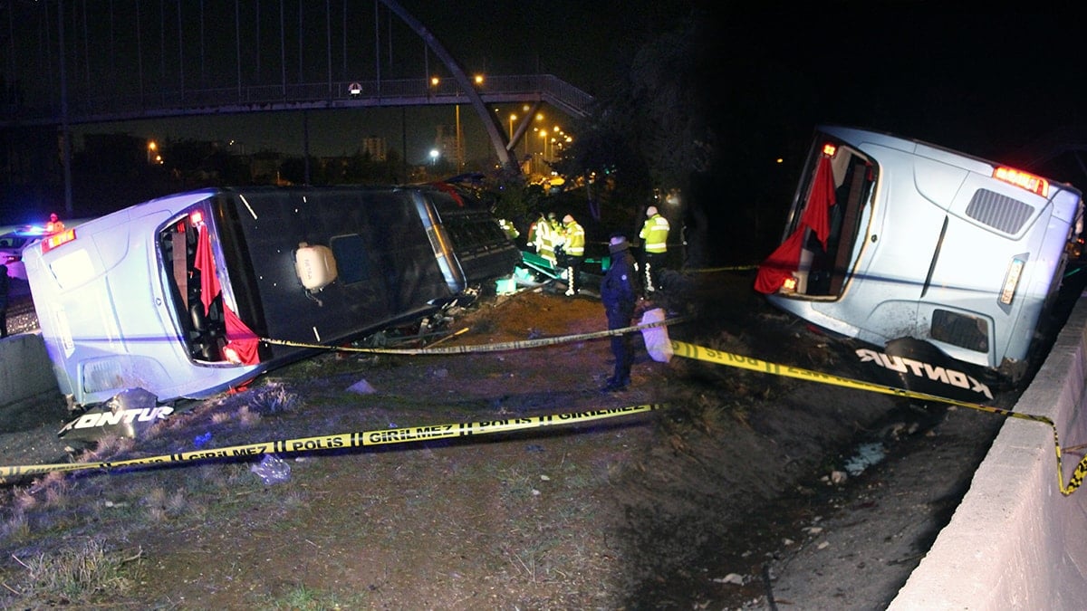 Yolcu otobüsü devrildi: Çok sayıda yaralı var