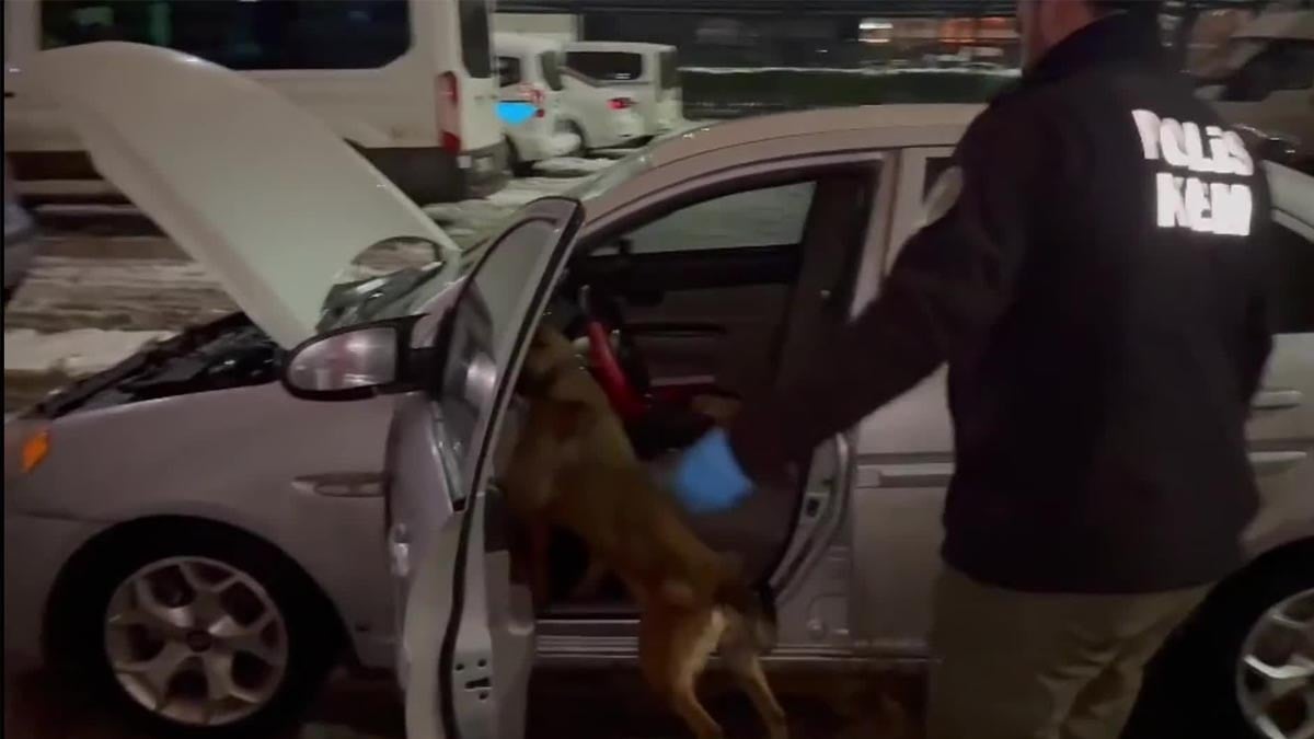 Malatya'da "Torbacı" operasyonunda 13 zehir taciri tutuklandı