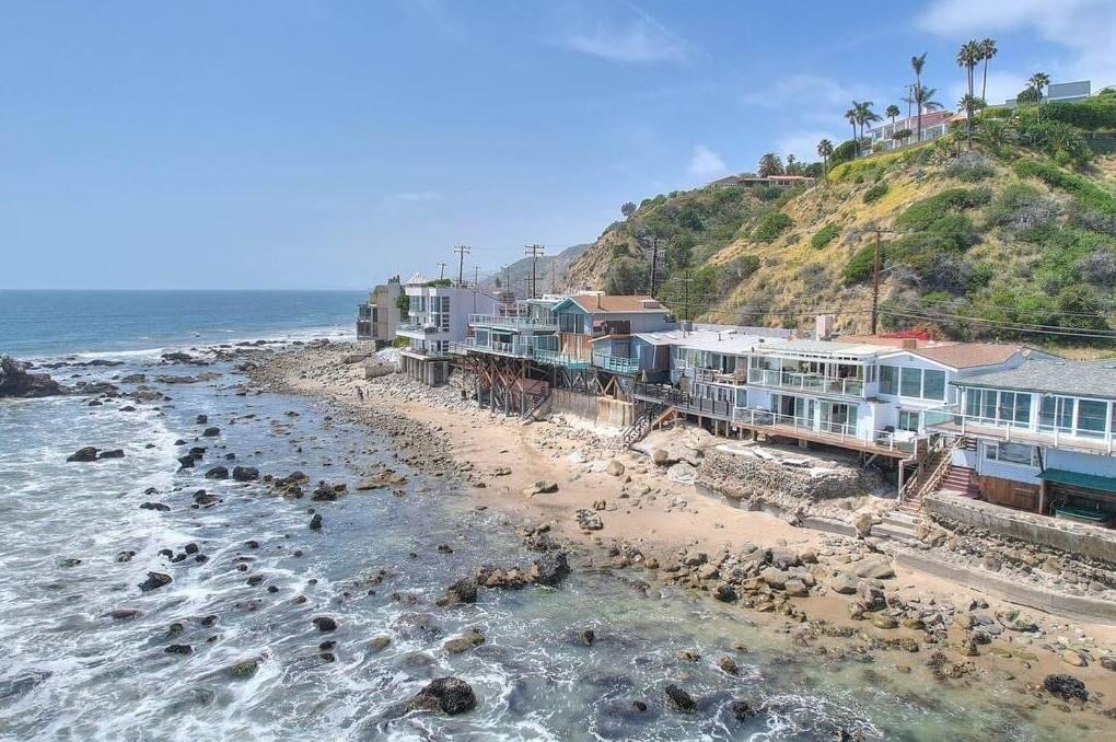 Dünyaca ünlü sahilden 16 arsa satıldı! Milyarder kardeşler kesenin ağzını açtı