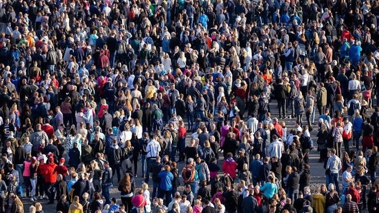 Ülkede 100 kişiden 71'i erkek! Kadın nüfusu düştükçe düşüyor
