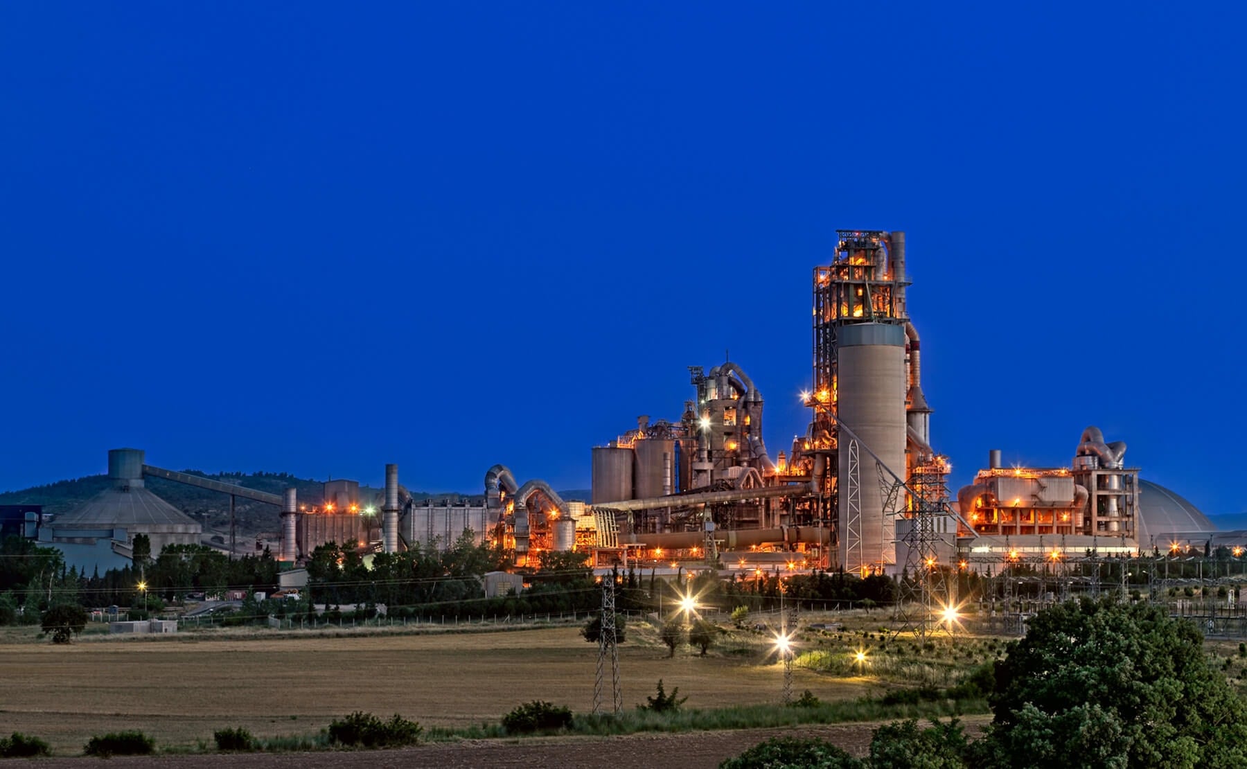 Akçansa’da kritik teklif: Sabancı’dan 1,1 milyar dolarlık hamle