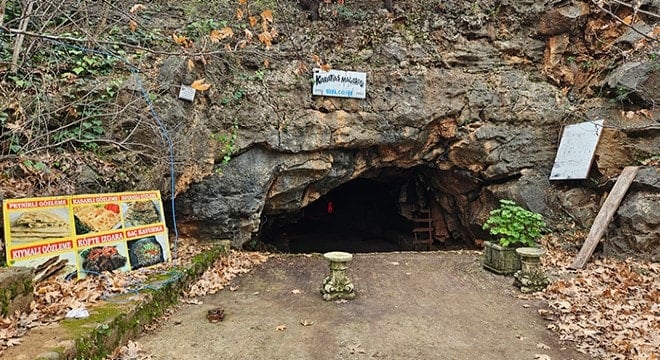 Efsanelere konu olan Karataş Mağarası'nda tekno parti!