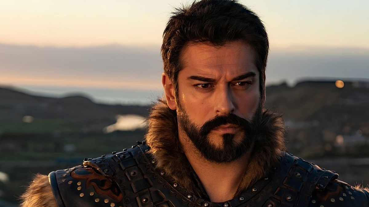 Araplar, Burak Özçivit'i kara listeye aldı