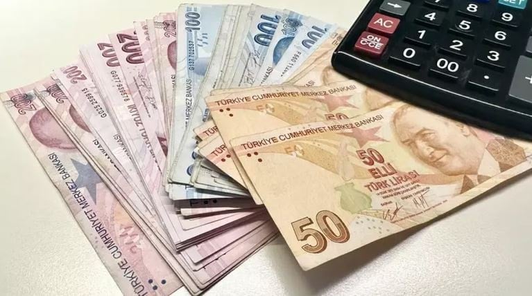 KKTC'de asgari ücrete zam! Türkiye'yi ikiye katladılar