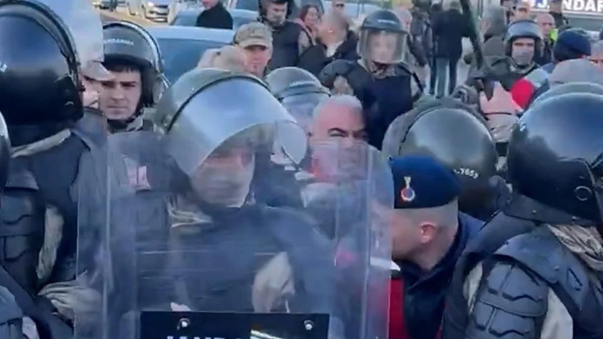 Jandarma, İmamoğlu'nun diploma davasında yaşanan gerginliğe ilişkin soruşturma başlattı