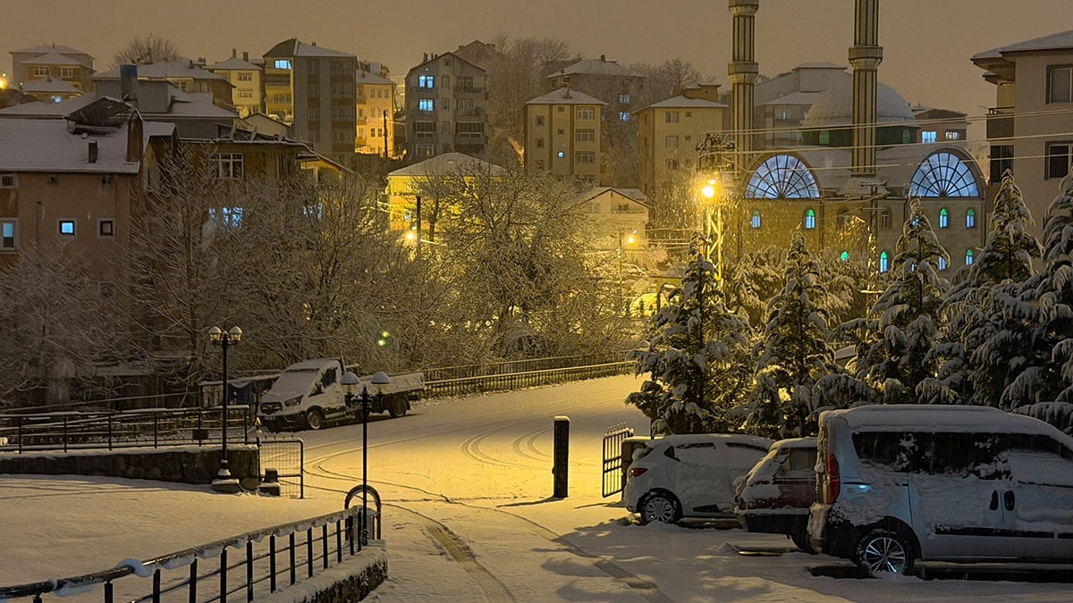 Bartın'da okullar 1 gün tatil edildi