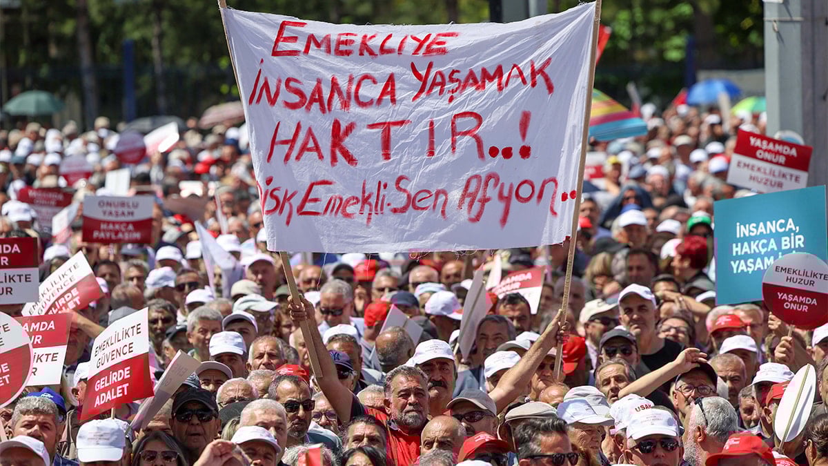 İktidar emekliyi fakirlikte eşitledi