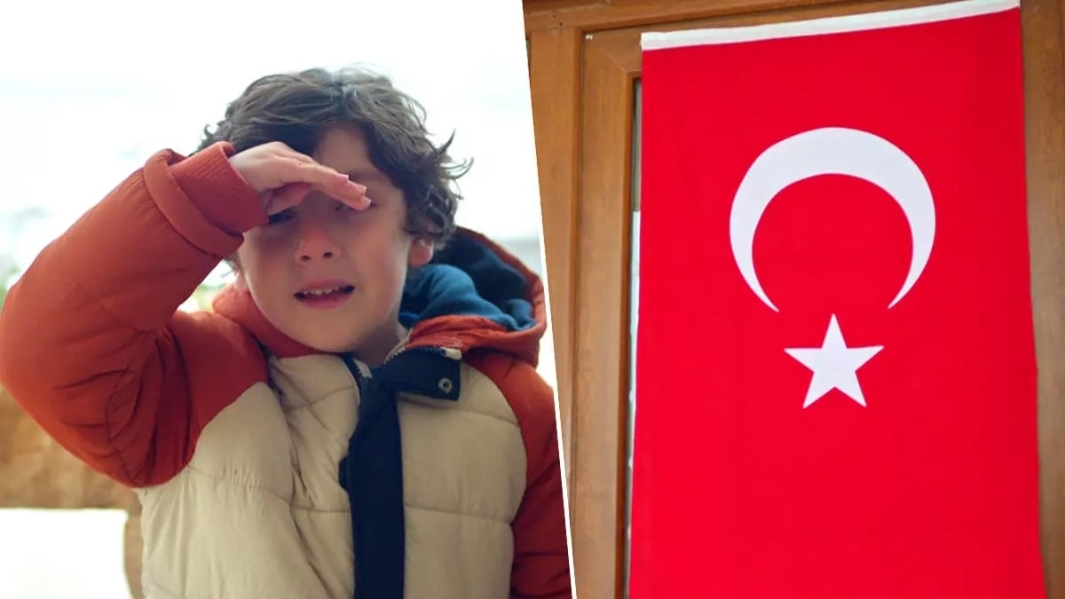 Uzak Şehir dizisinin bayrak mesajı gündem oldu