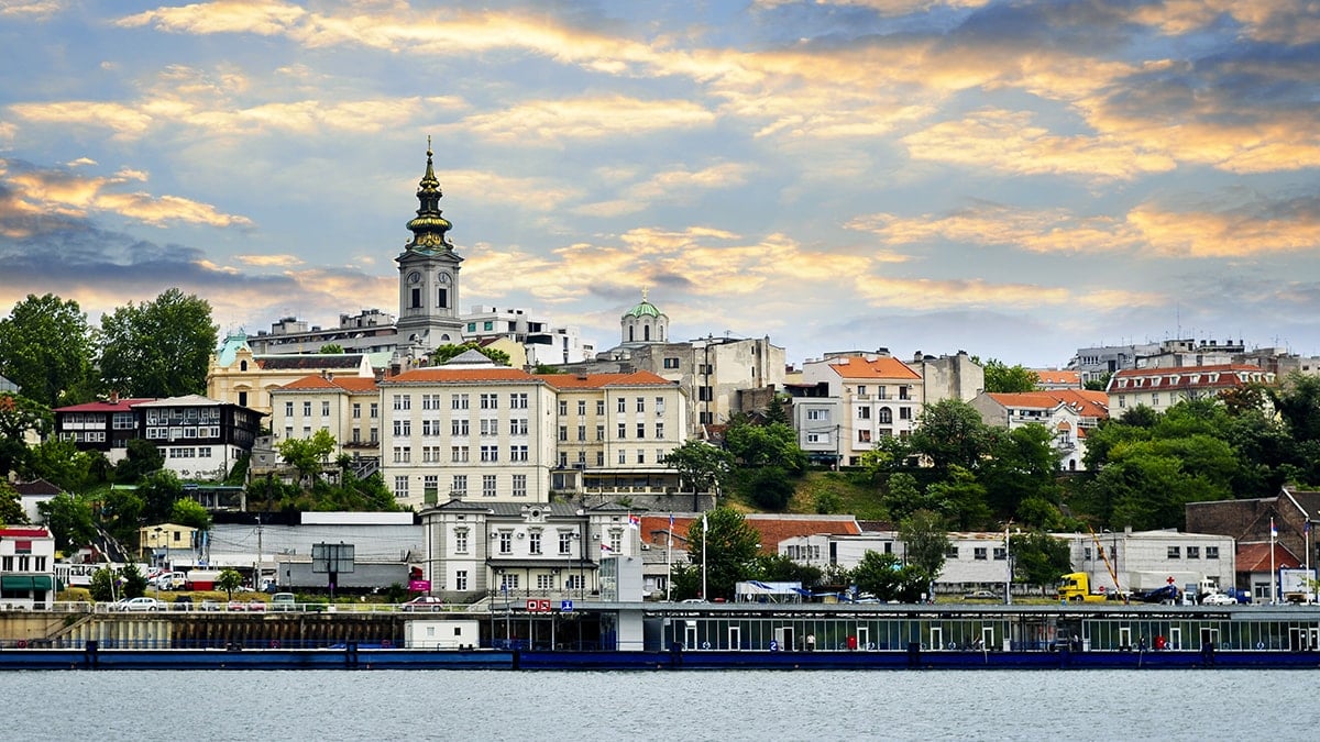 İstanbul'dan sadece 1 saat 40 dakika: Ne vize istiyorlar ne de çok para