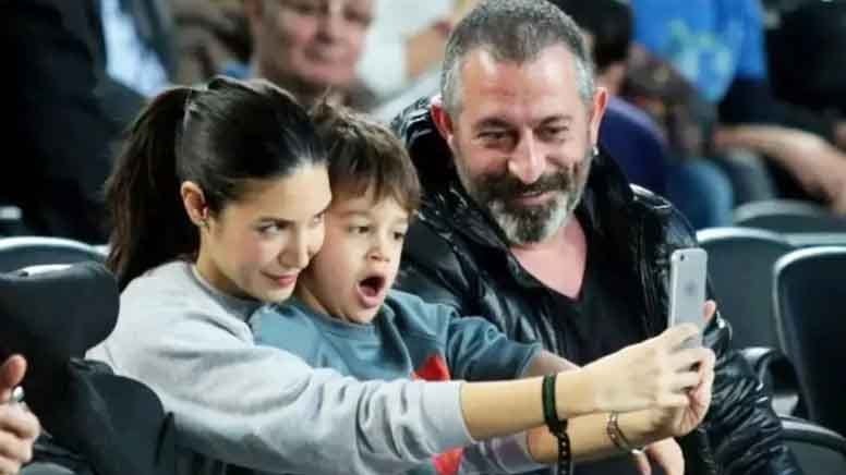 Cem Yılmaz oğlu Kemal'i paylaştı... 'Büyüdükçe babasına benziyor'