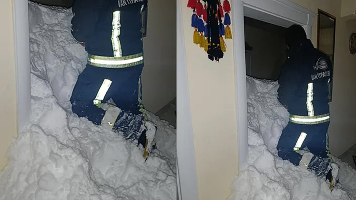 Mahalleye çığ düştü: 22 ev boşaltıldı... 1 kişi kayıp!