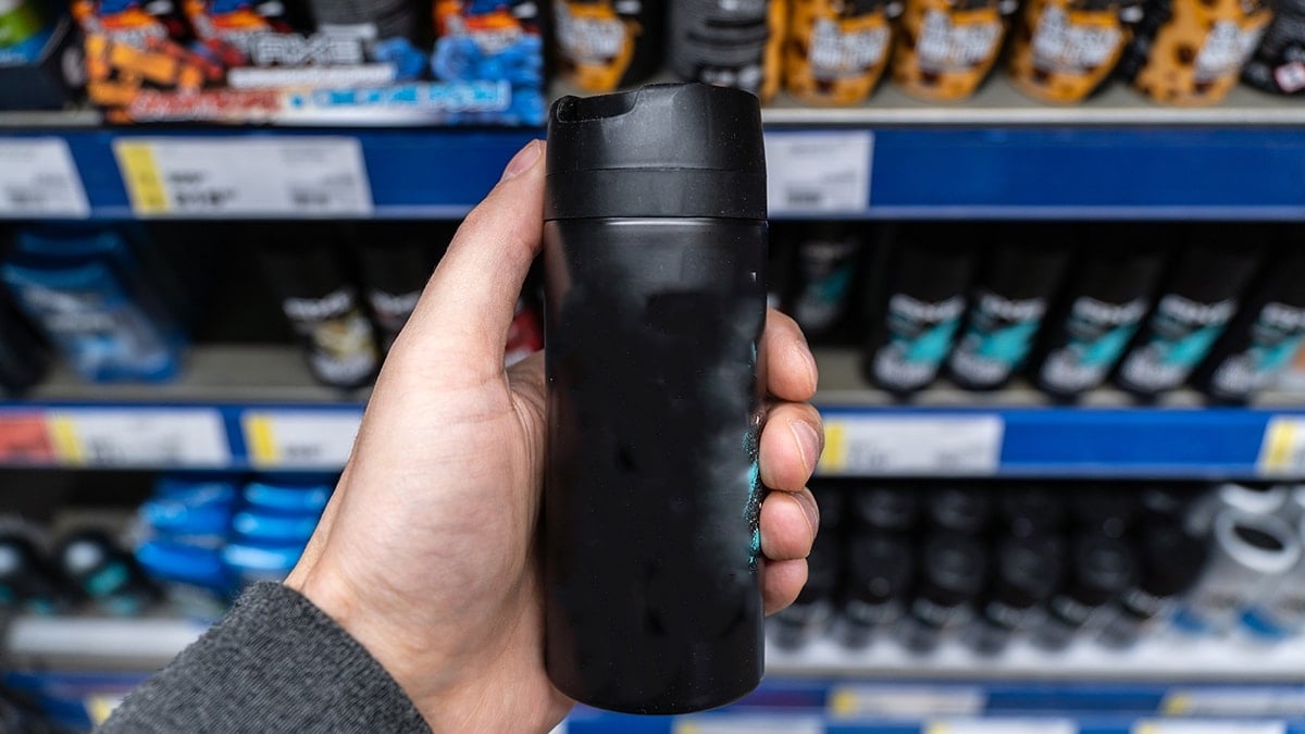 Marketten deodorant satın alan müşterilere uyarı yapıldı