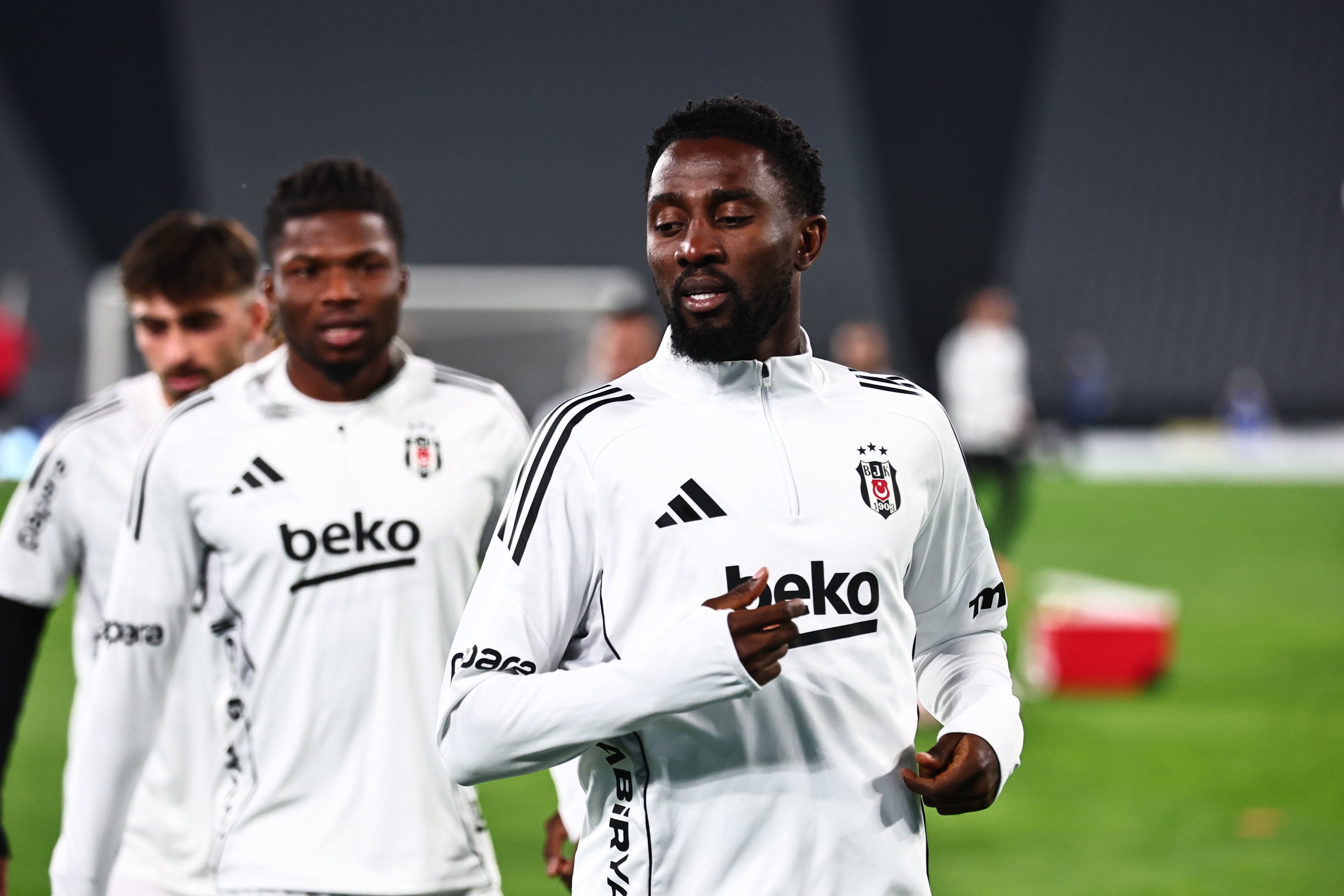 Beşiktaş'a Ndidi'den kötü haber