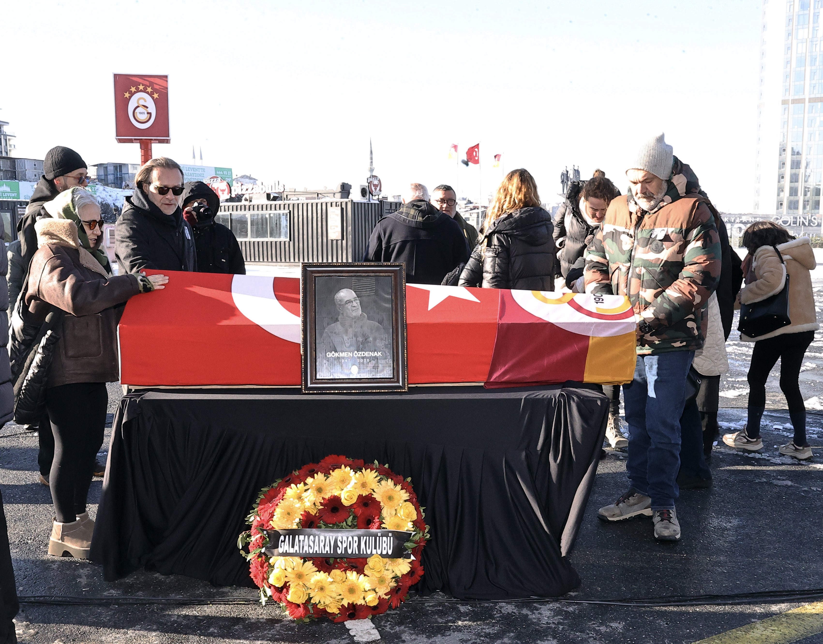 TFF'den Gökmen Özdenak için saygı duruşu kararı