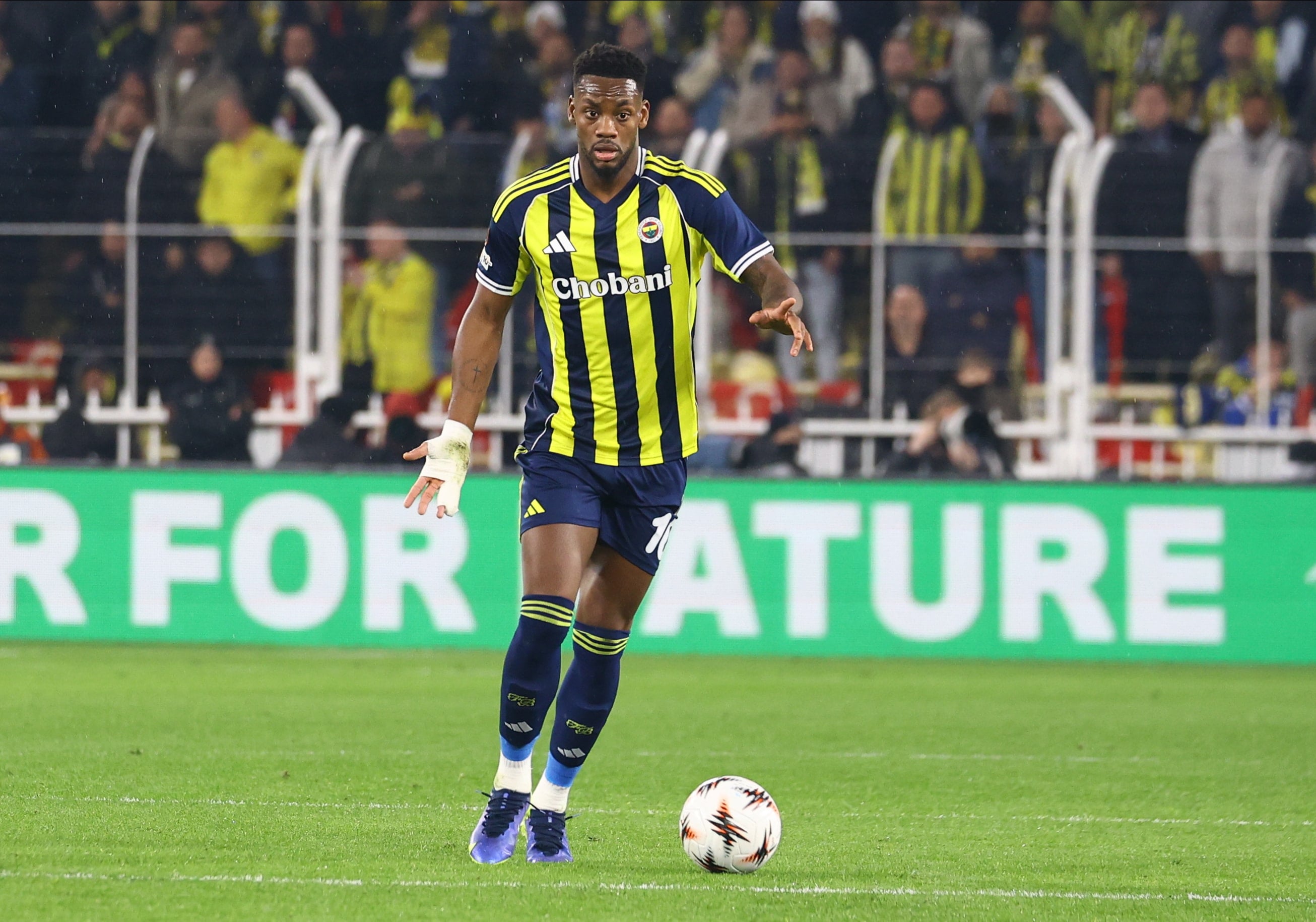 Jhon Duran'dan transfer kararı