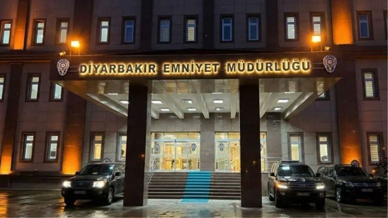 Diyarbakır Emniyet Müdürlüğü'ne EYP'li saldırı girişimi