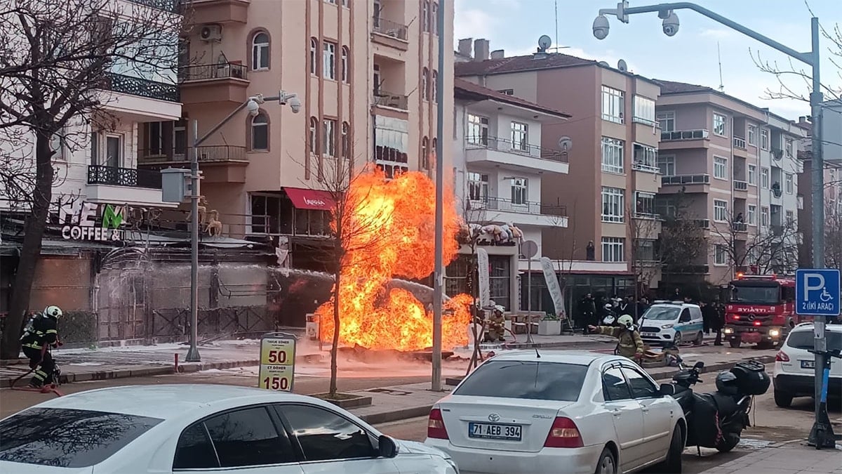 Kazı esnasında doğalgaz patladı