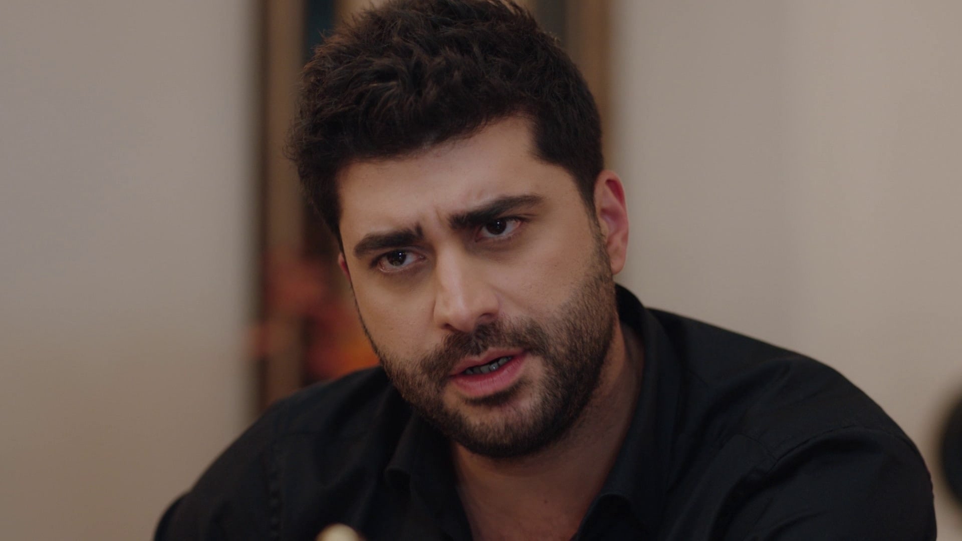 Kızılcık Şerbeti dizisi yayın akışından çıkarıldı