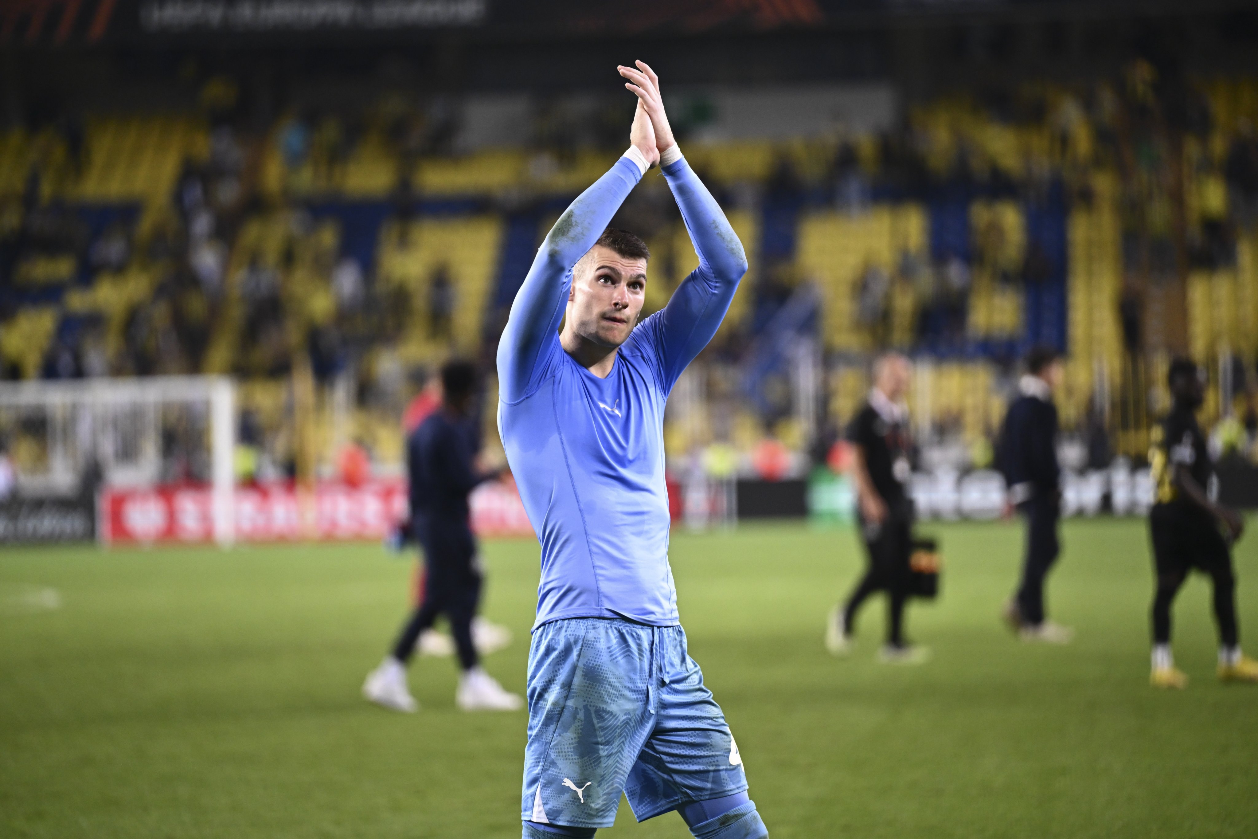 Fenerbahçe'de ayrılık resmiyet kazandı