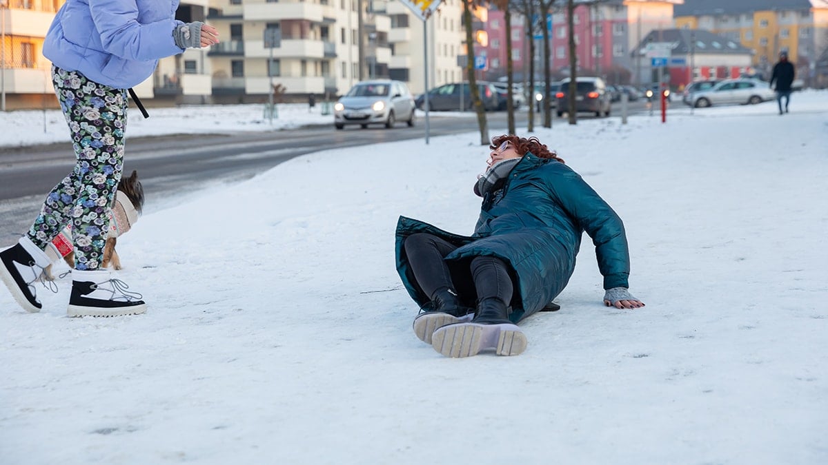 Ülkede 'penguen gibi yürüyün' uyarısı yapıldı
