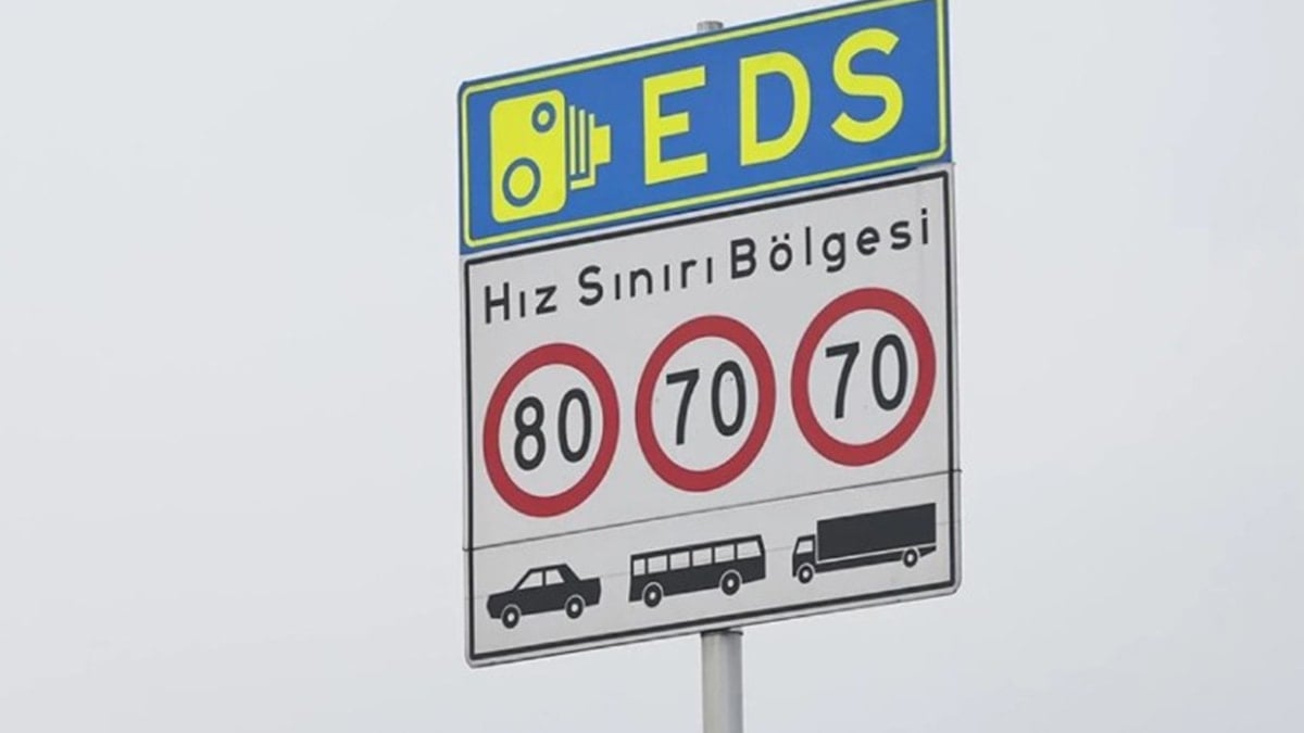 Yollardan 58 bin levha kaldırıldı: Nedenini bakan açıkladı