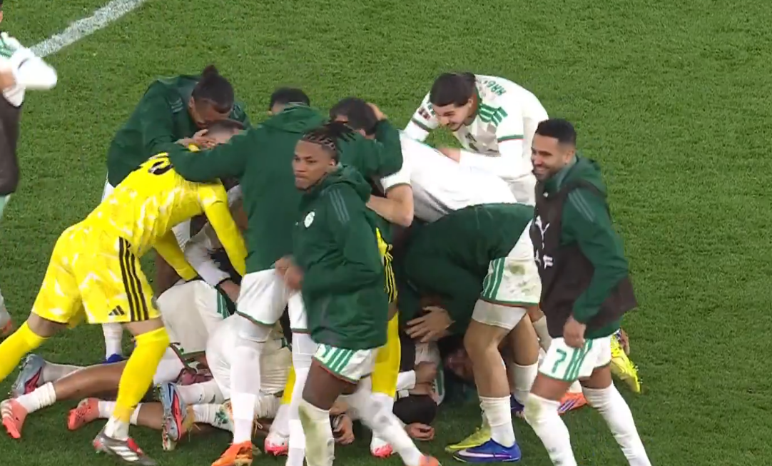 Cezayir uzatmalarda güldü