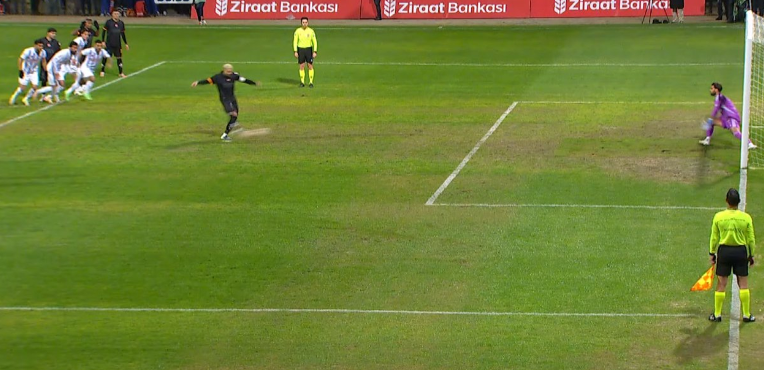 Icardi imkansızı başardı! Peş peşe iki penaltı kaçtı