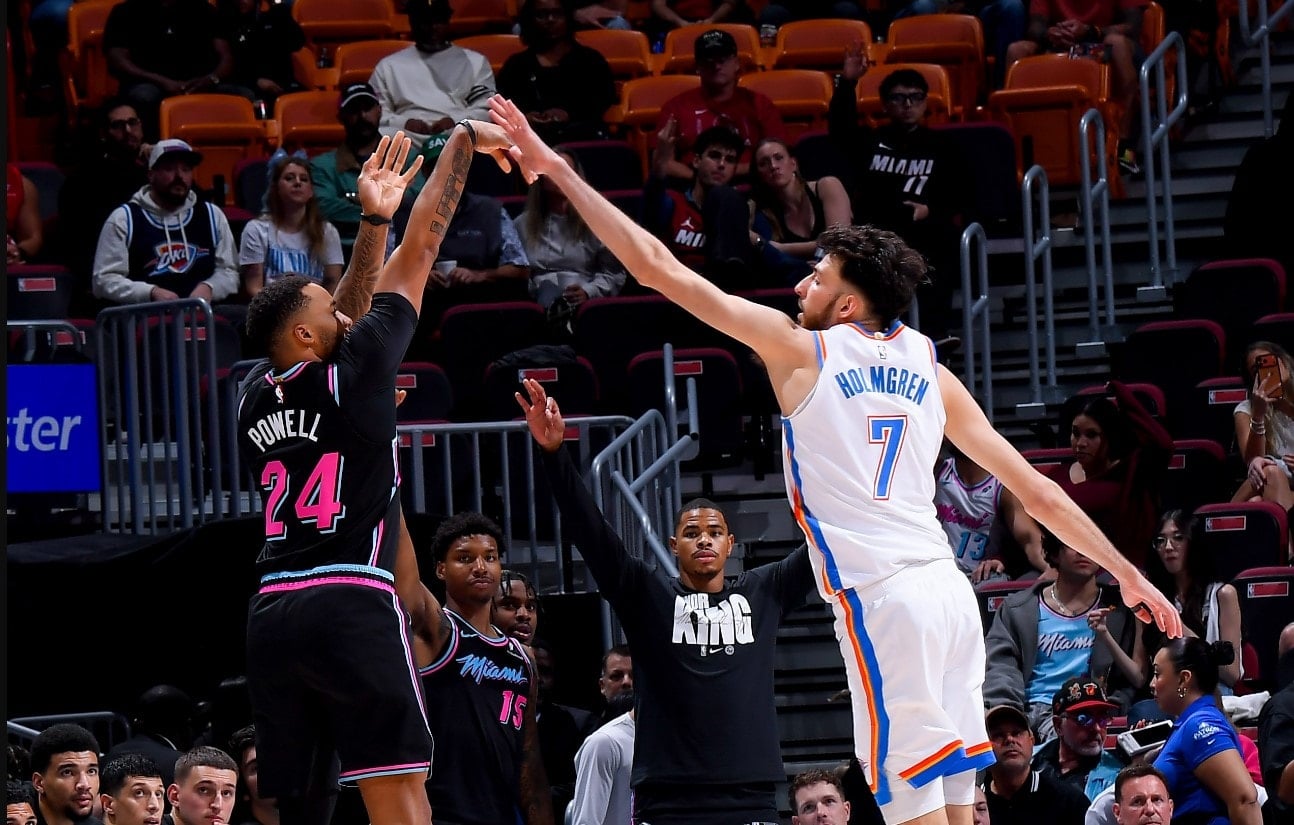 Miami Heat, Oklahoma City Thunder'a 'dur' dedi