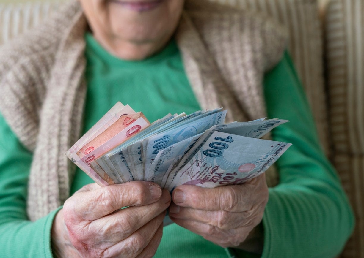 En düşük emekli aylığında kritik gelişme: Milyonlar bekliyordu