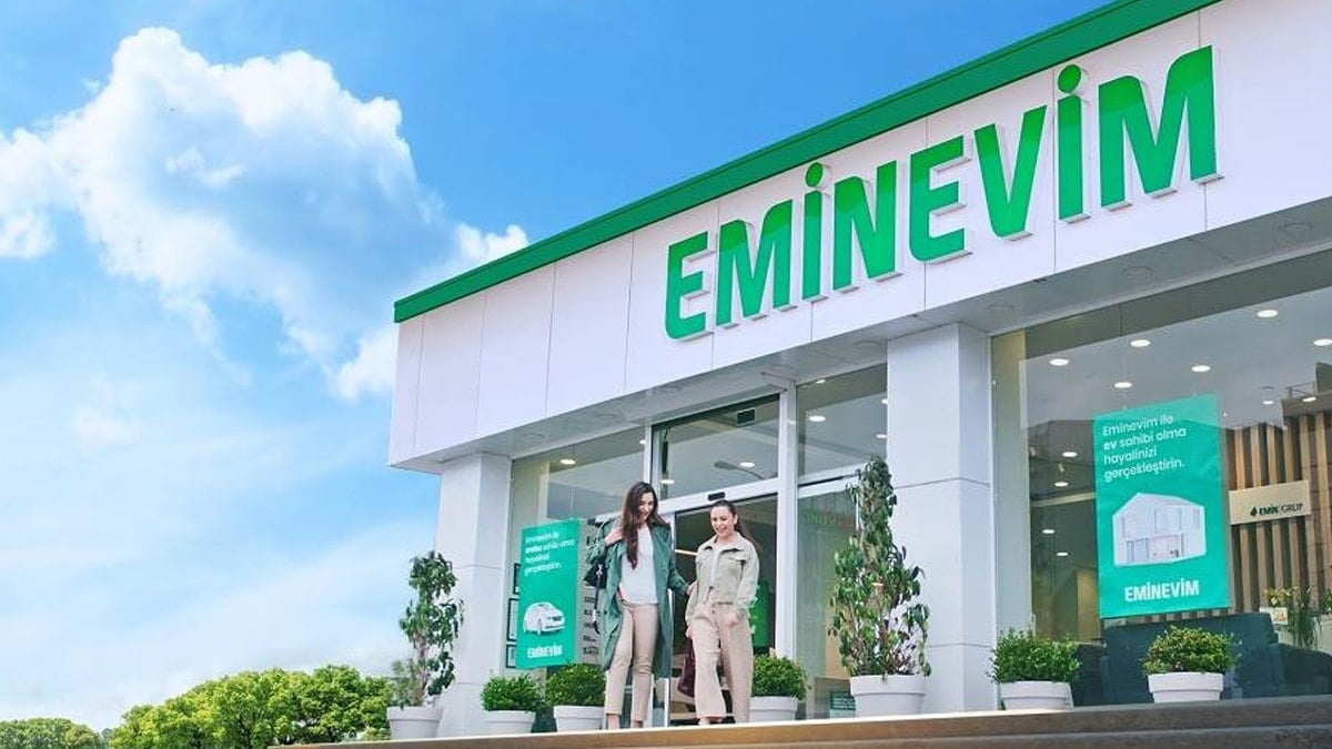 Eminevim 2026 yılının ilk tapu teslim törenini düzenledi