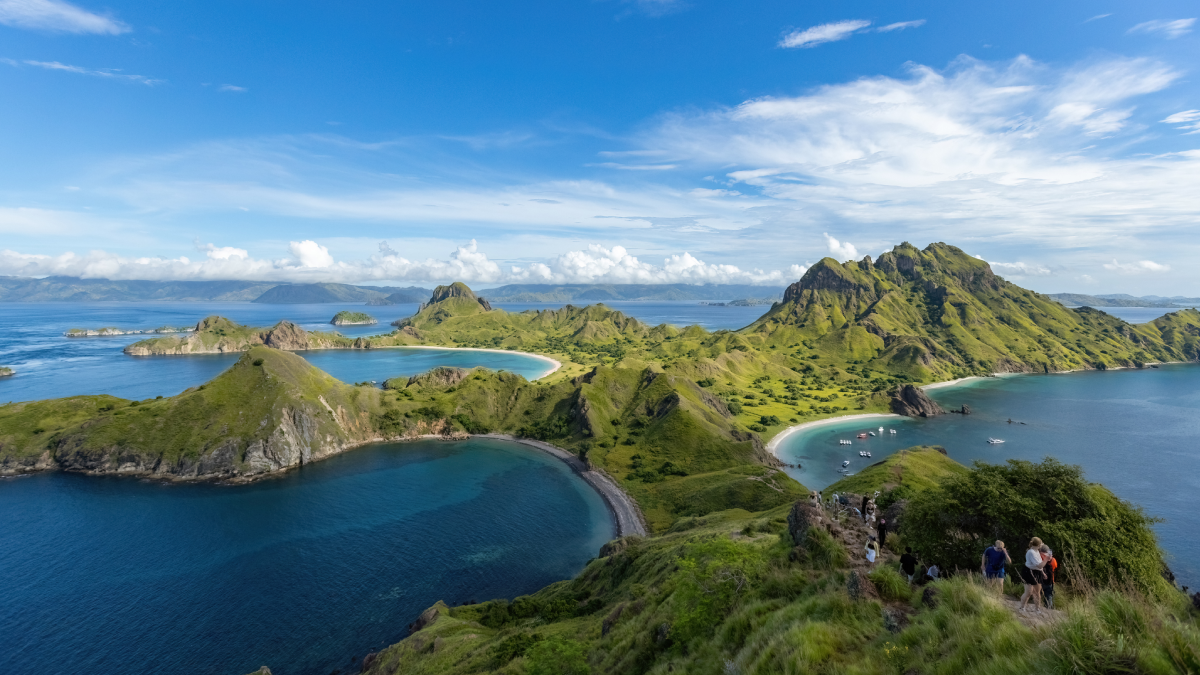 Başkenti yavaş yavaş çöken ülke ormana taşınıyor