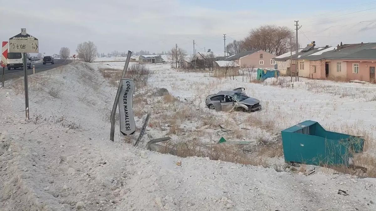 Erzurum'da otomobil şarampole devrildi: 1 ölü, 4 yaralı