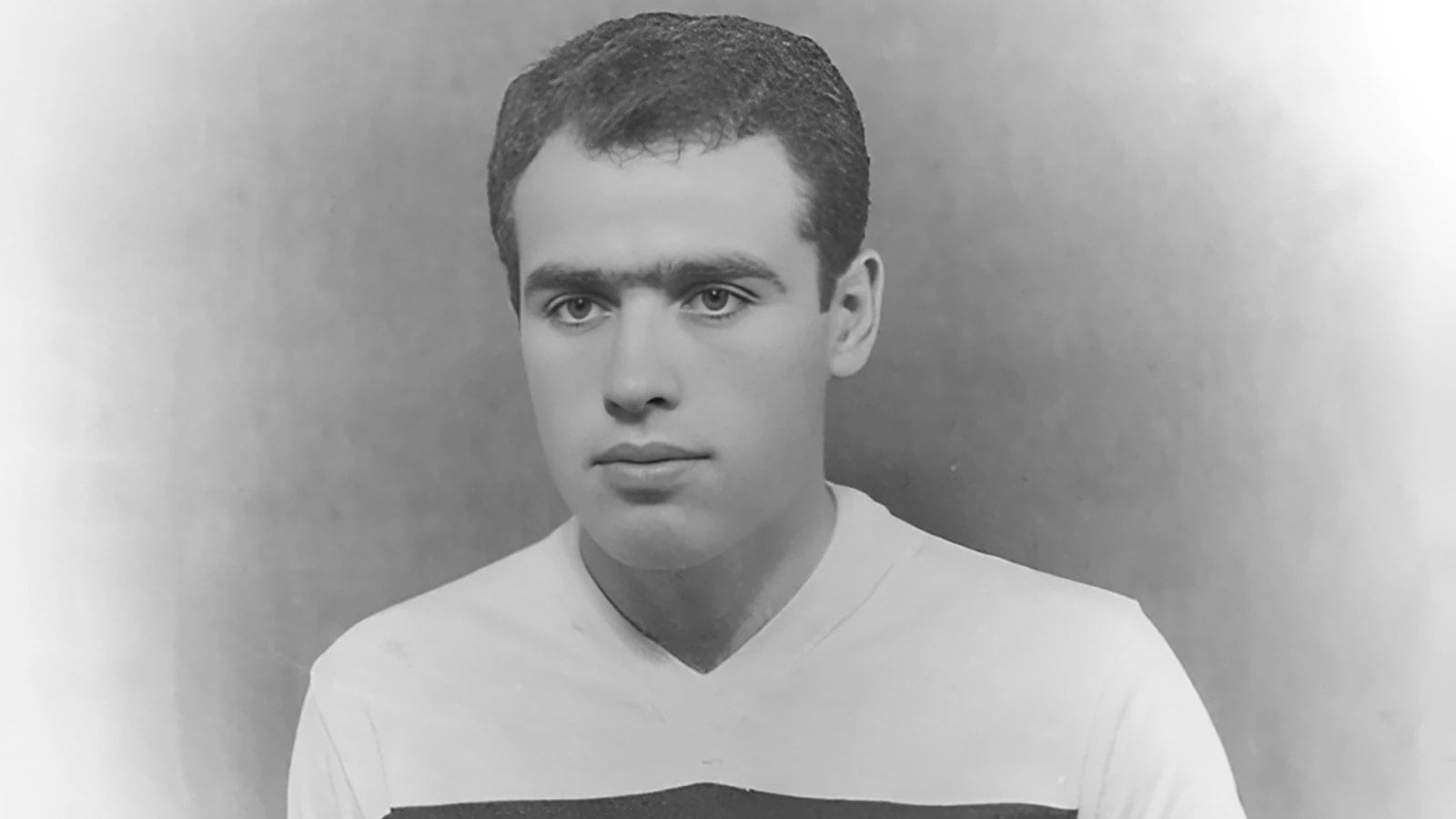 Eski milli futbolcu hayatını kaybetti