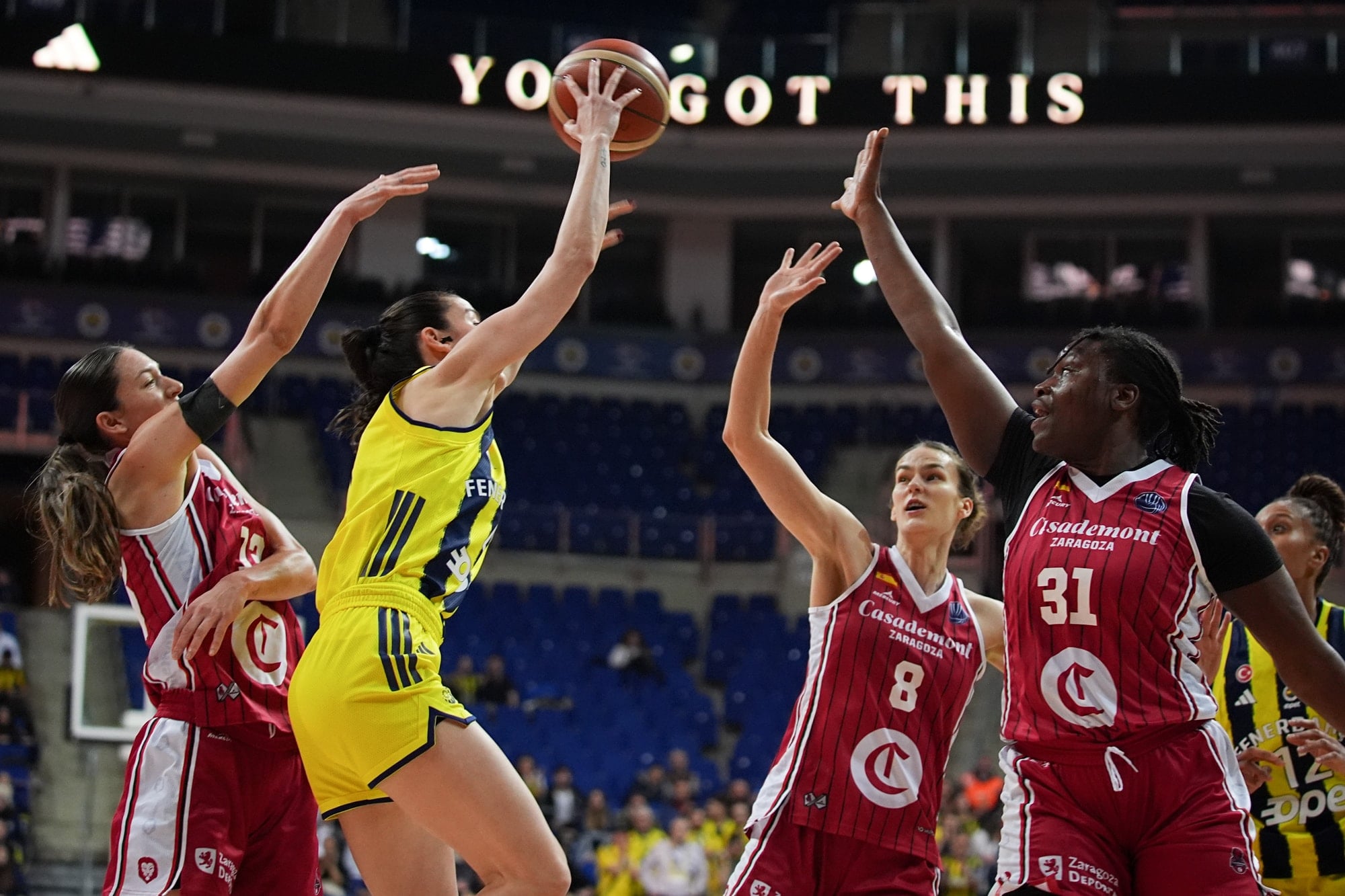 Fenerbahçe Opet grubunda liderliği garantiledi