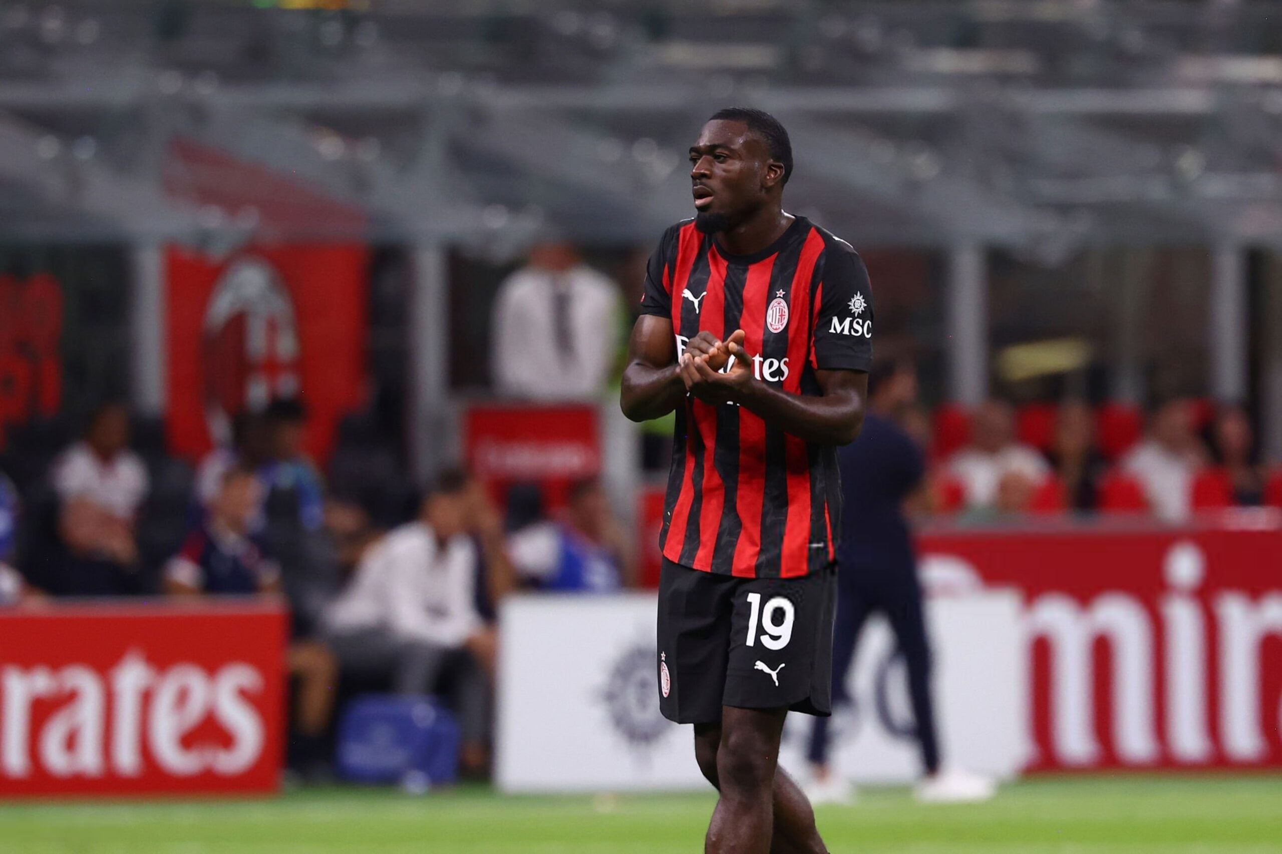 G.Saray masada... Milan'da hareketli saatler başladı!