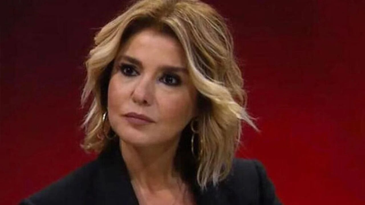Gülben Ergen 'Ünlüleri tokatlıyorsunuz' diyerek isyan etti