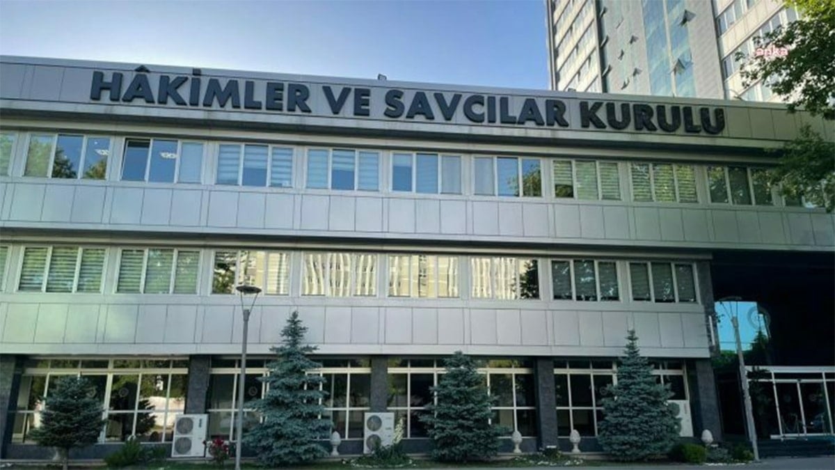 HSK'dan hakim ve savcılara sosyal medya uyarısı geldi