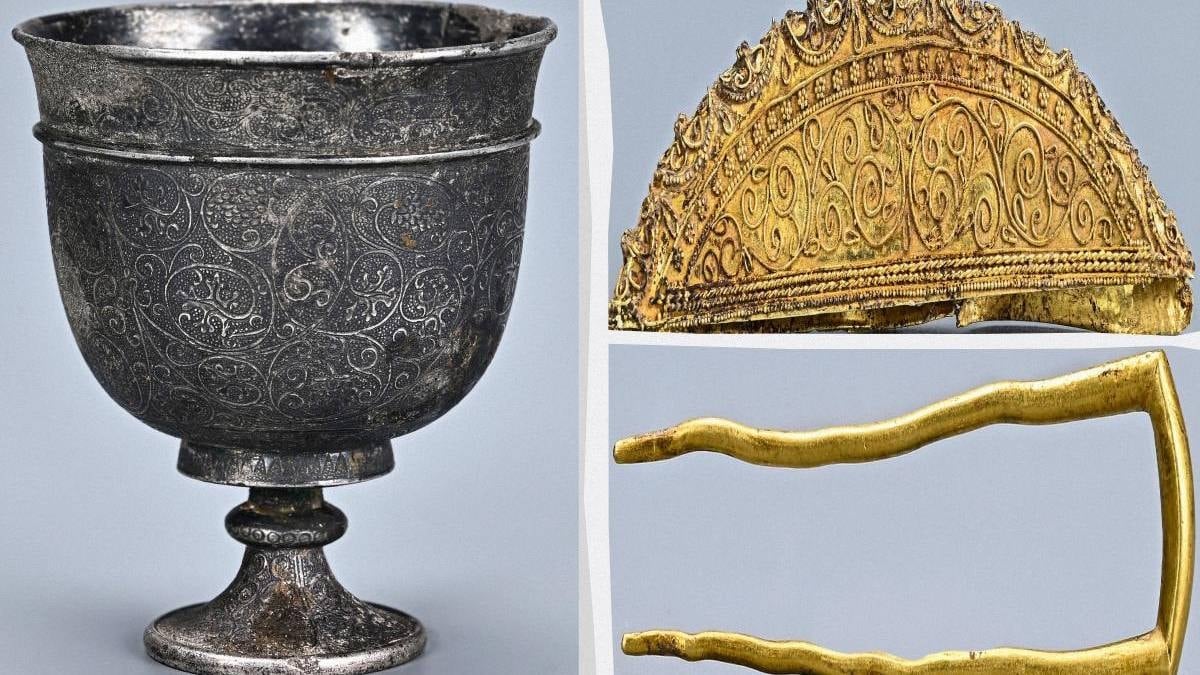 Baktıkları çukurdan 1110 yılına ait hazine çıktı: Hepsi servet değerinde