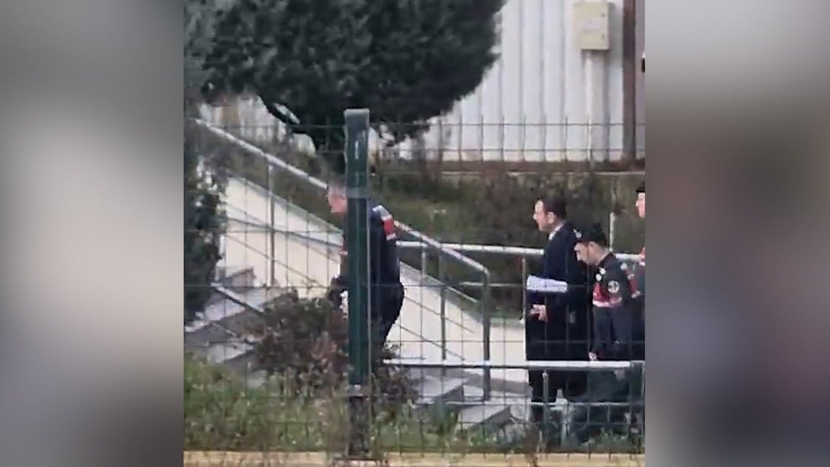 İmamoğlu'ndan 302 gün sonra dışarıda ilk görüntü