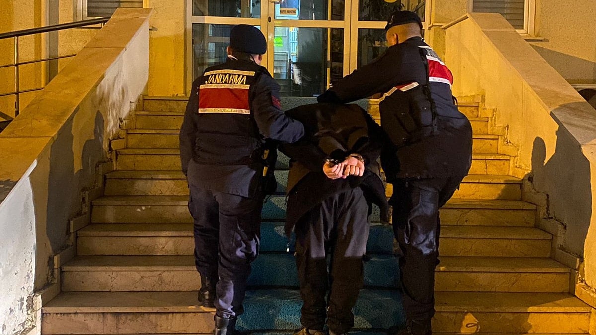 İstanbul'da IŞİD'li terörist işçilerin kaldığı konteynırdan çıktı