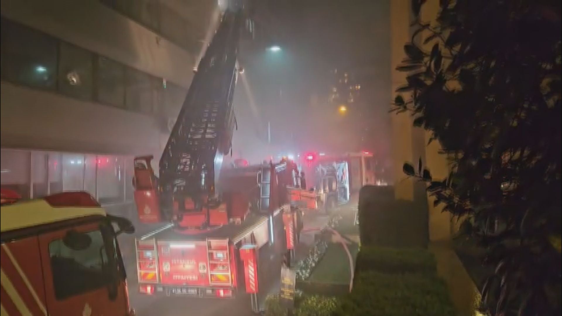 Yangın merdiveni olmayan otelde büyük panik!