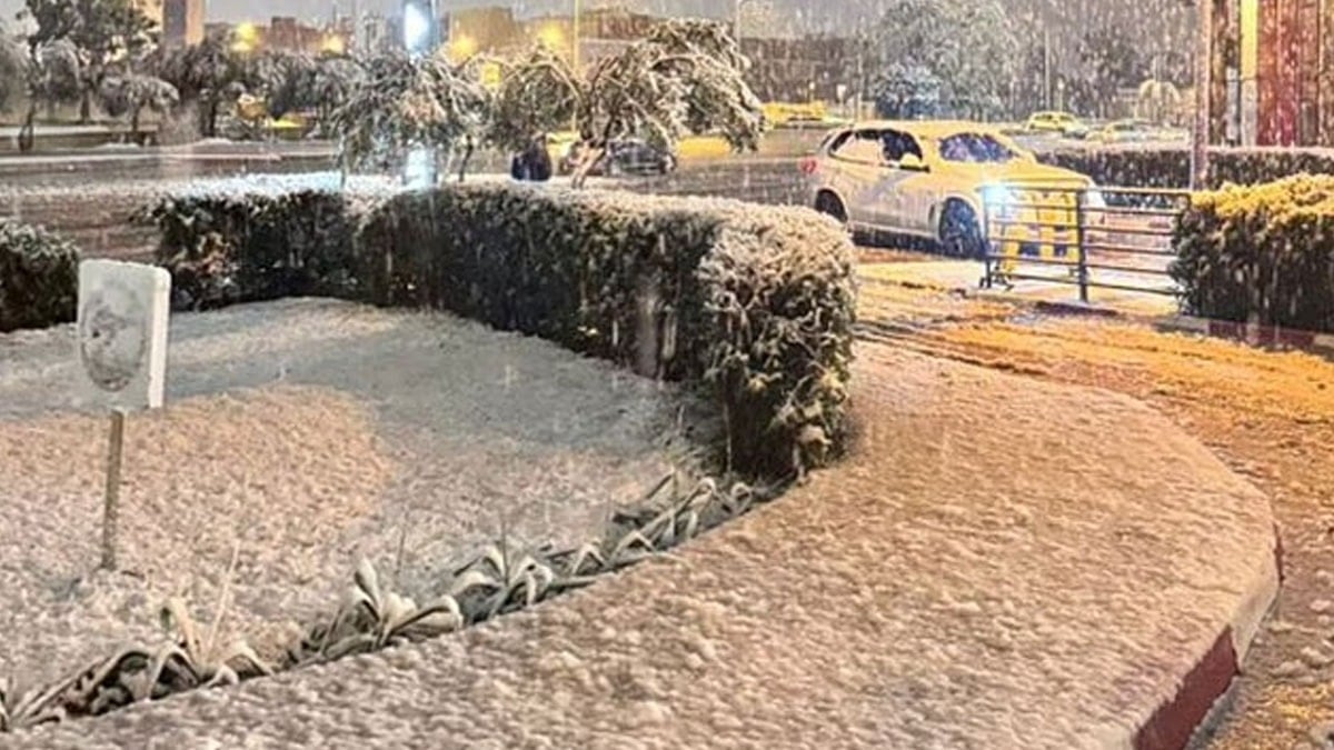 Kar yağmaz denilen yer 25 yıl sonra bembeyaz oldu